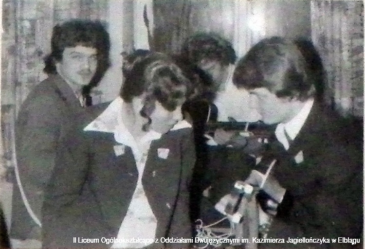 1974 75 48b