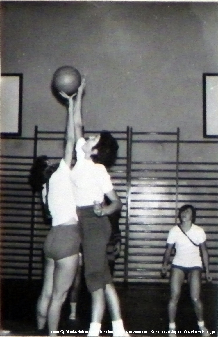 1974 75 68a