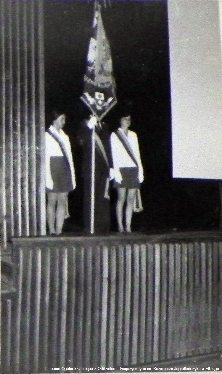 1974 75 81a